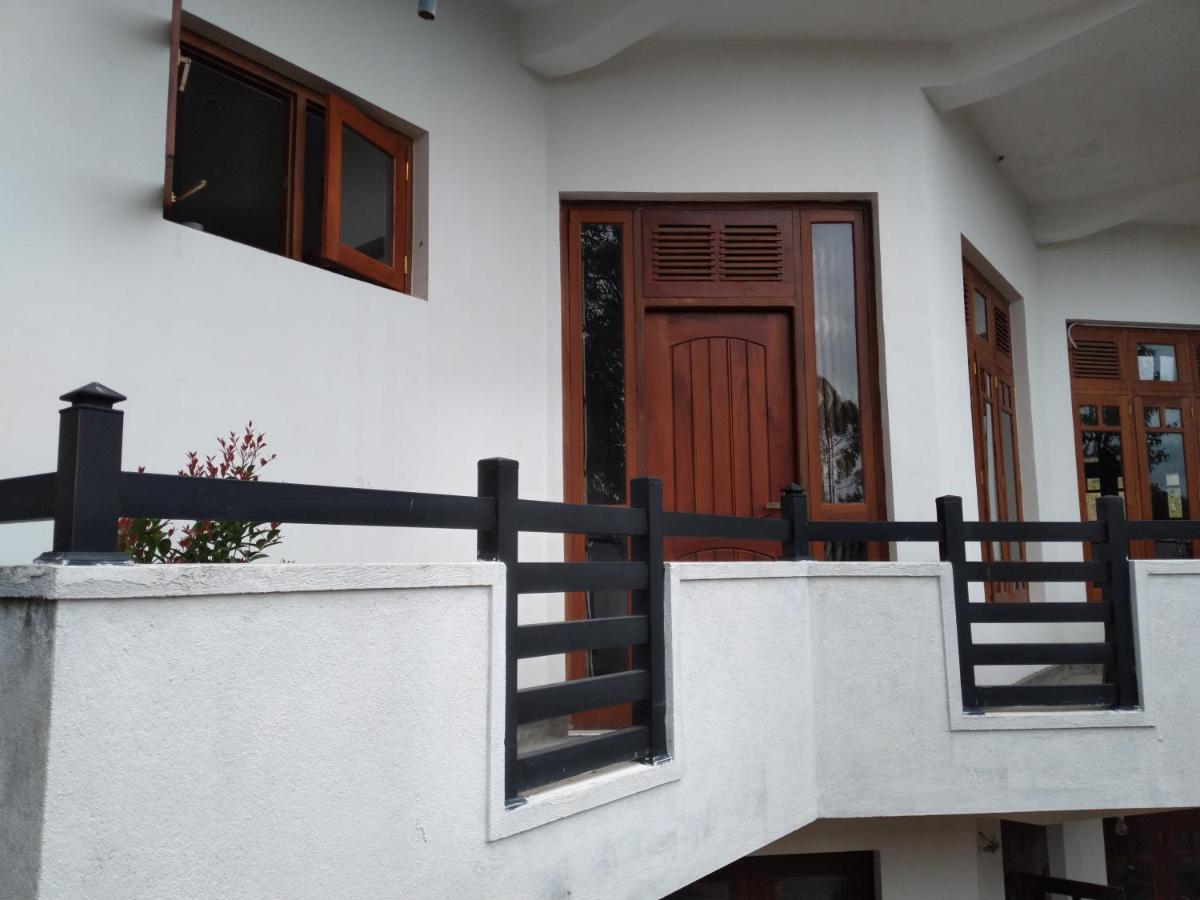 Holly House Privatunterkunft