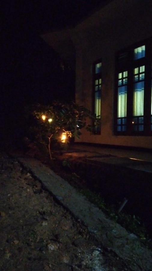 Holly House Privatunterkunft *